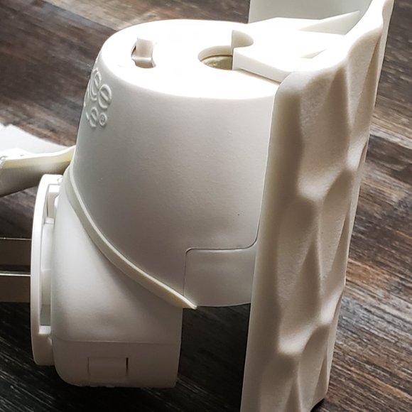 Yankee Candle Electric Fragrance Diffusers - Picture 2 of 9